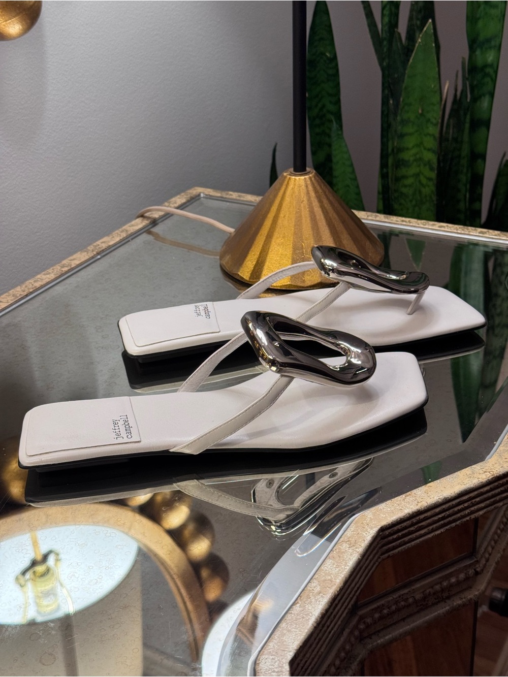 Jeffrey Campbell Linques Leather Ornament Flats Sandals - Size 9 - Picture 3 of 6